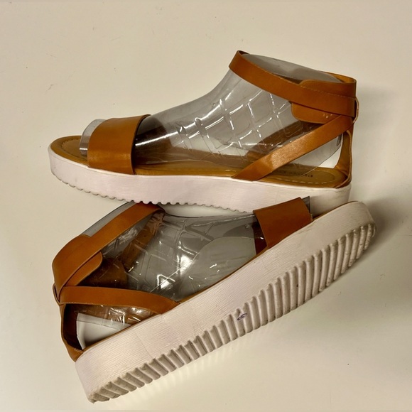 🛍️PIERRE DUMAS Tan ankle strap platform sandals size 7‎ - Picture 8 of 10